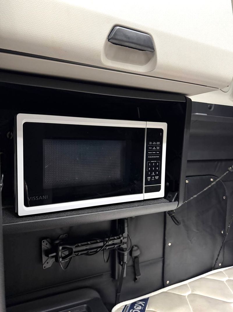 Microwave built into the sleeper cabinet